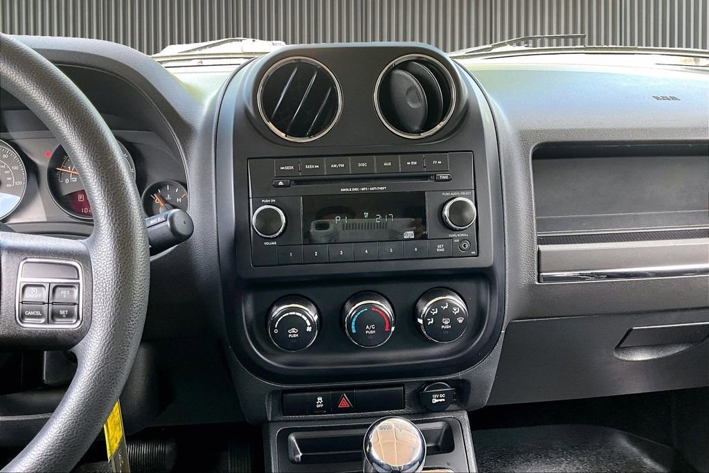 Used 2014 Jeep Patriot Sport w/ Power Value Group image 7