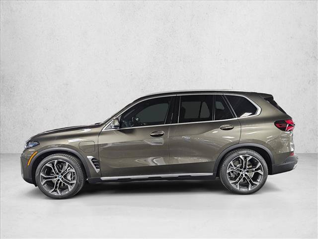 Used 2026 BMW X5 xDrive50e AWD/4WD image 8