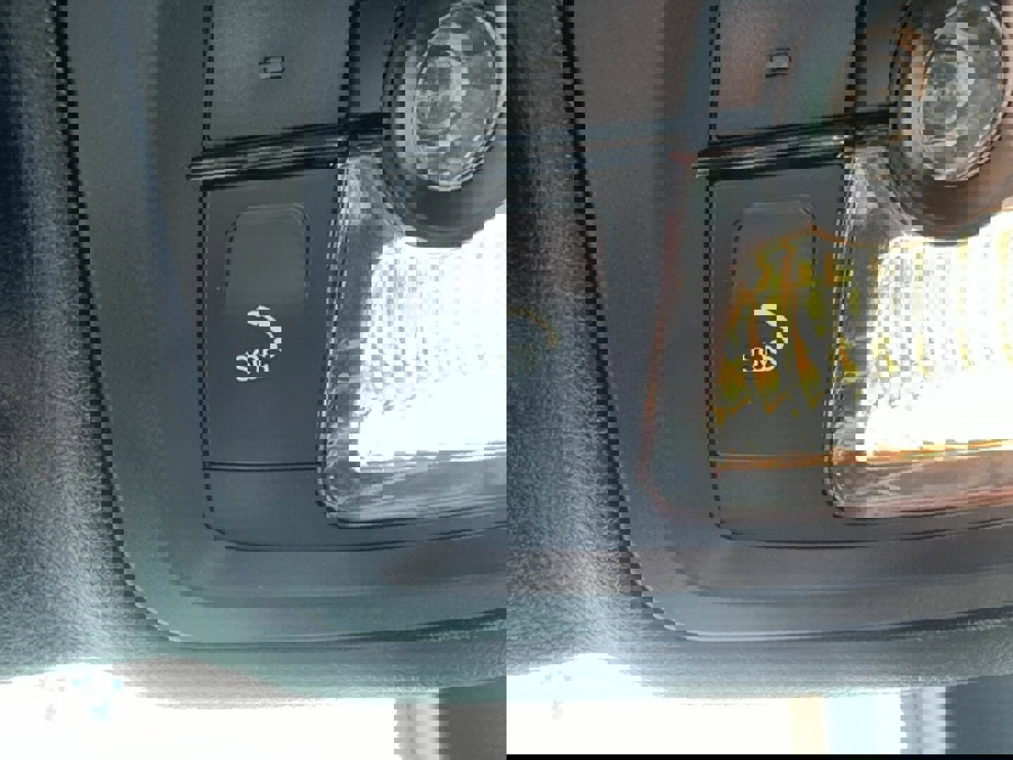 Used 2013 BMW 640i Convertible image 12