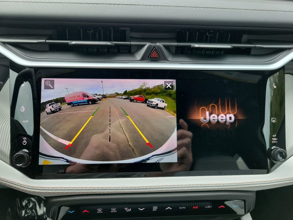 New 2026 Jeep Cherokee Limited image 18