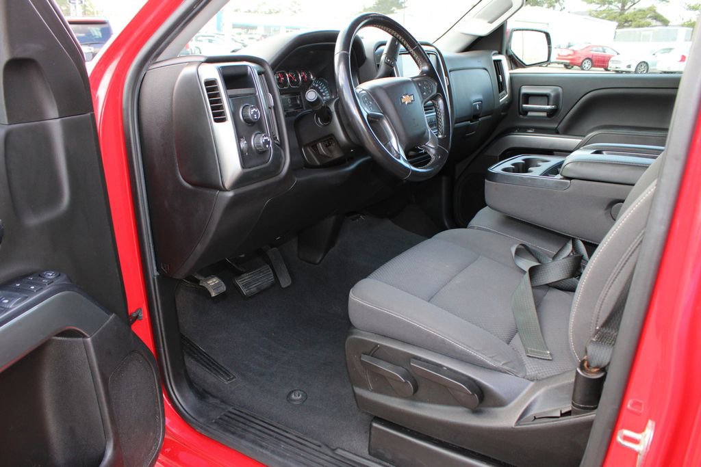 Used 2019 Chevrolet Silverado 1500 LT AWD/4WD image 8