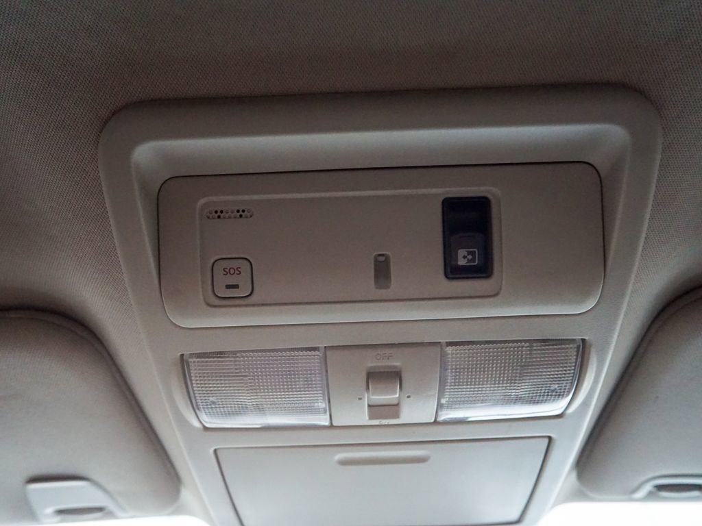 Used 2017 Nissan Titan Platinum Reserve AWD/4WD image 35