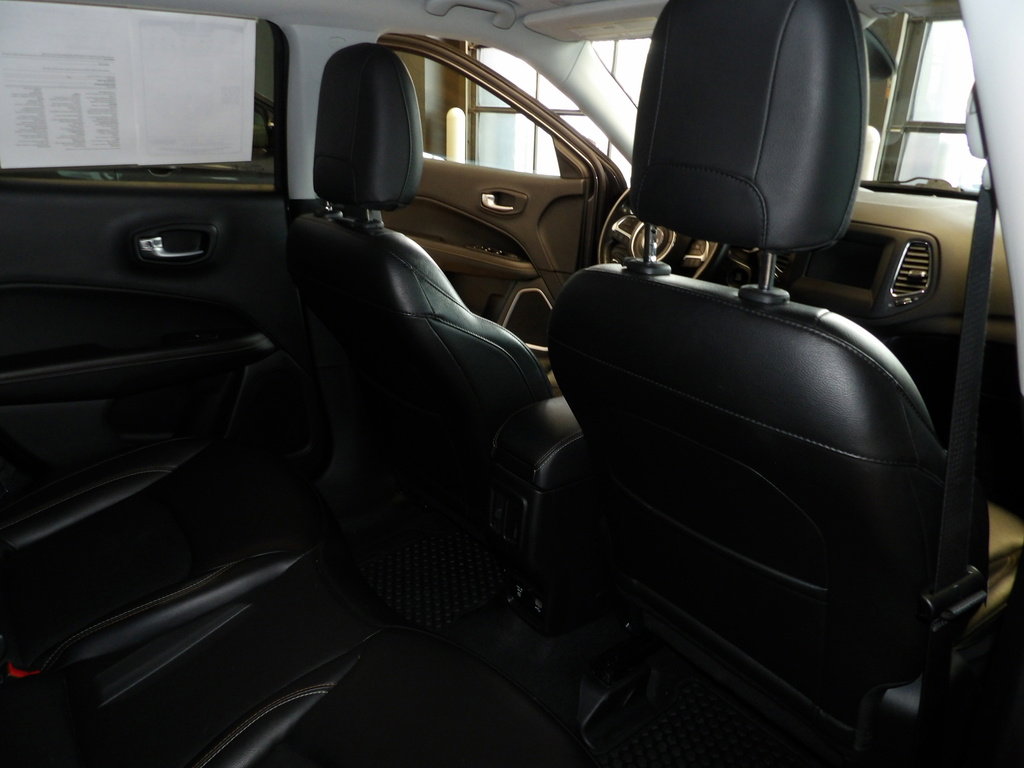 Used 2021 Jeep Compass Latitude w/ Convenience Group image 16