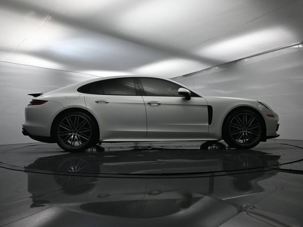 Used 2018 Porsche Panamera 4S image 49