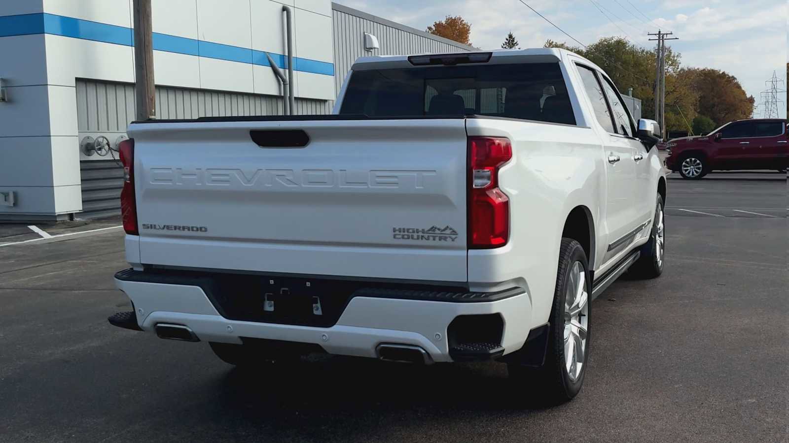 Certified 2023 Chevrolet Silverado 1500 High Country w/ Technology Package image 3