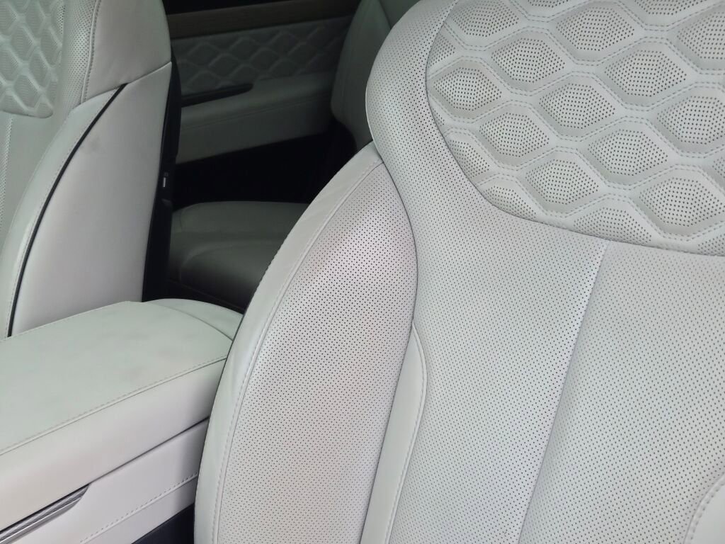 Used 2022 Hyundai Palisade Calligraphy image 22