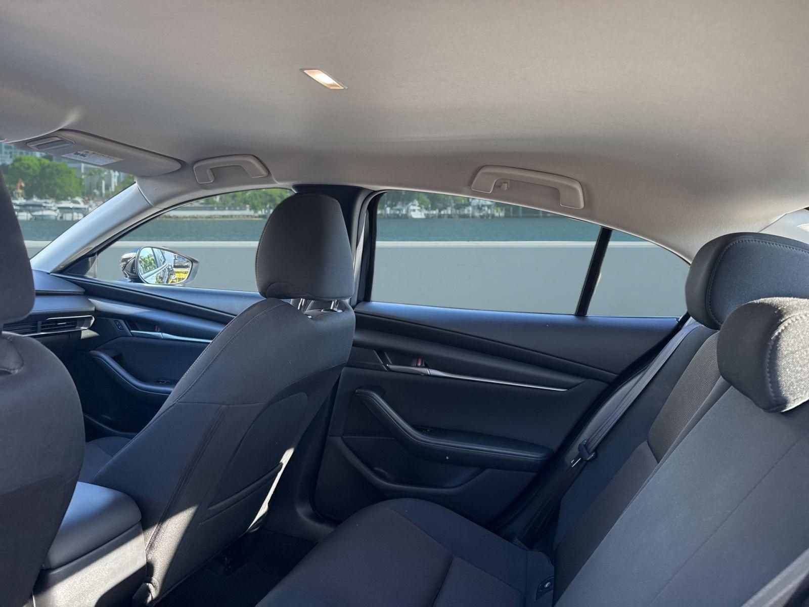 Used 2021 MAZDA MAZDA3 Sedan FWD image 11