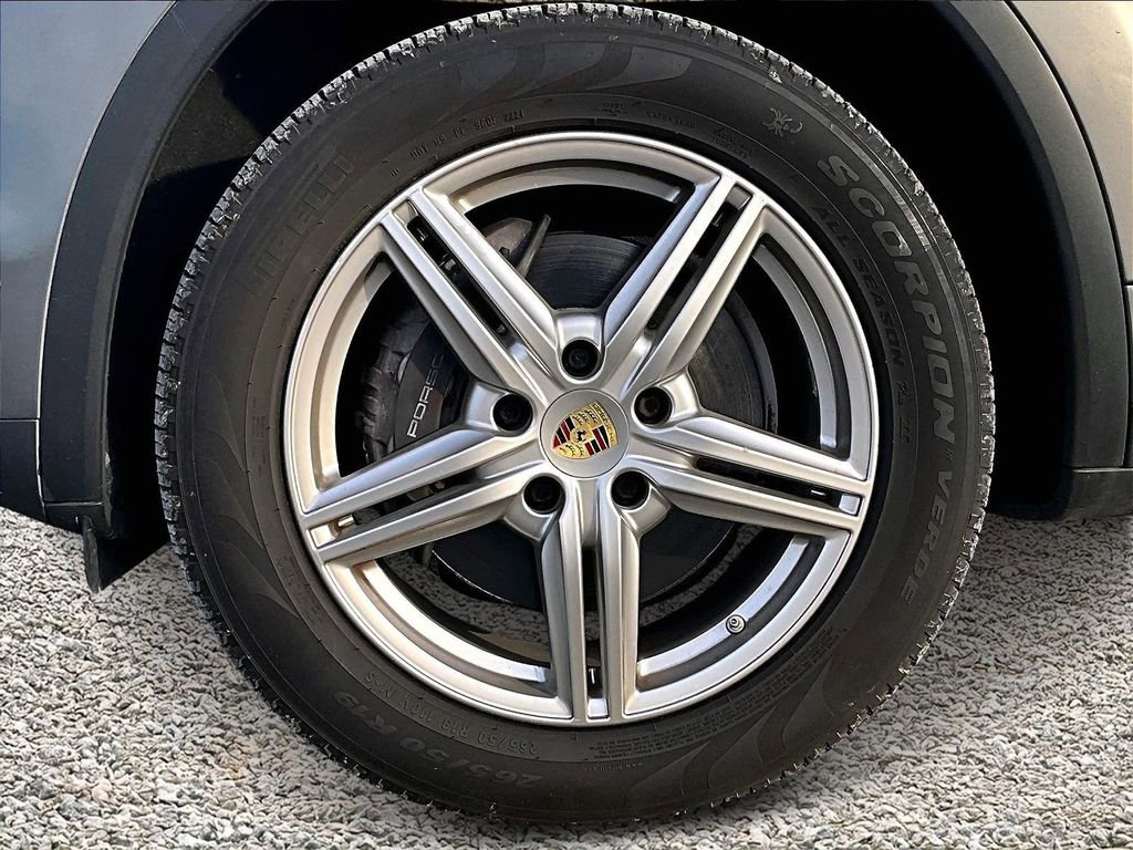 Used 2014 Porsche Cayenne Base image 8