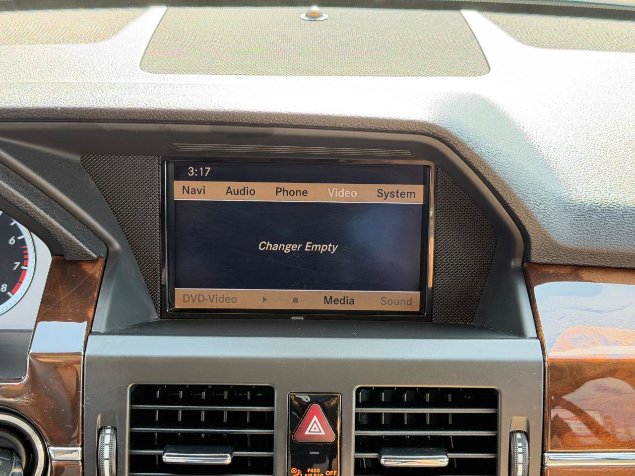 Used 2011 Mercedes-Benz GLK 350 4MATIC image 66