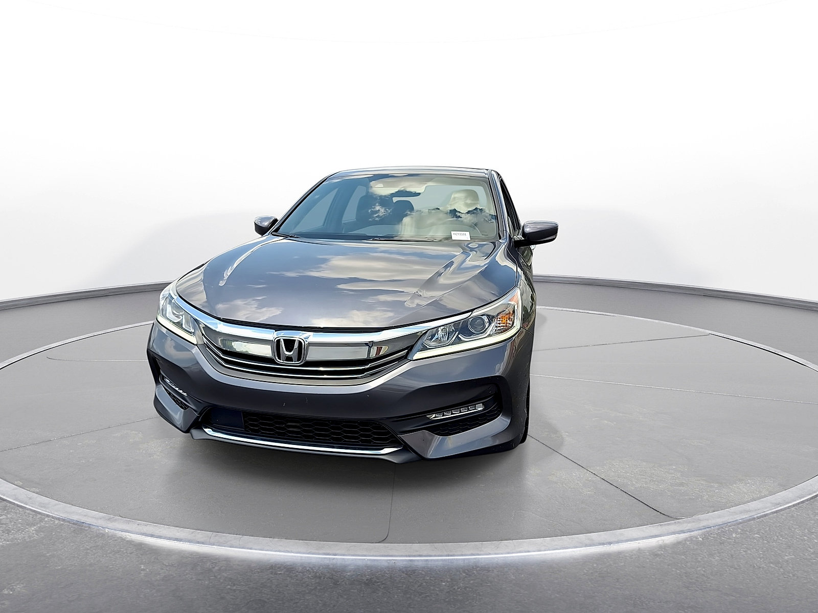 Used 2017 Honda Accord Sport image 3