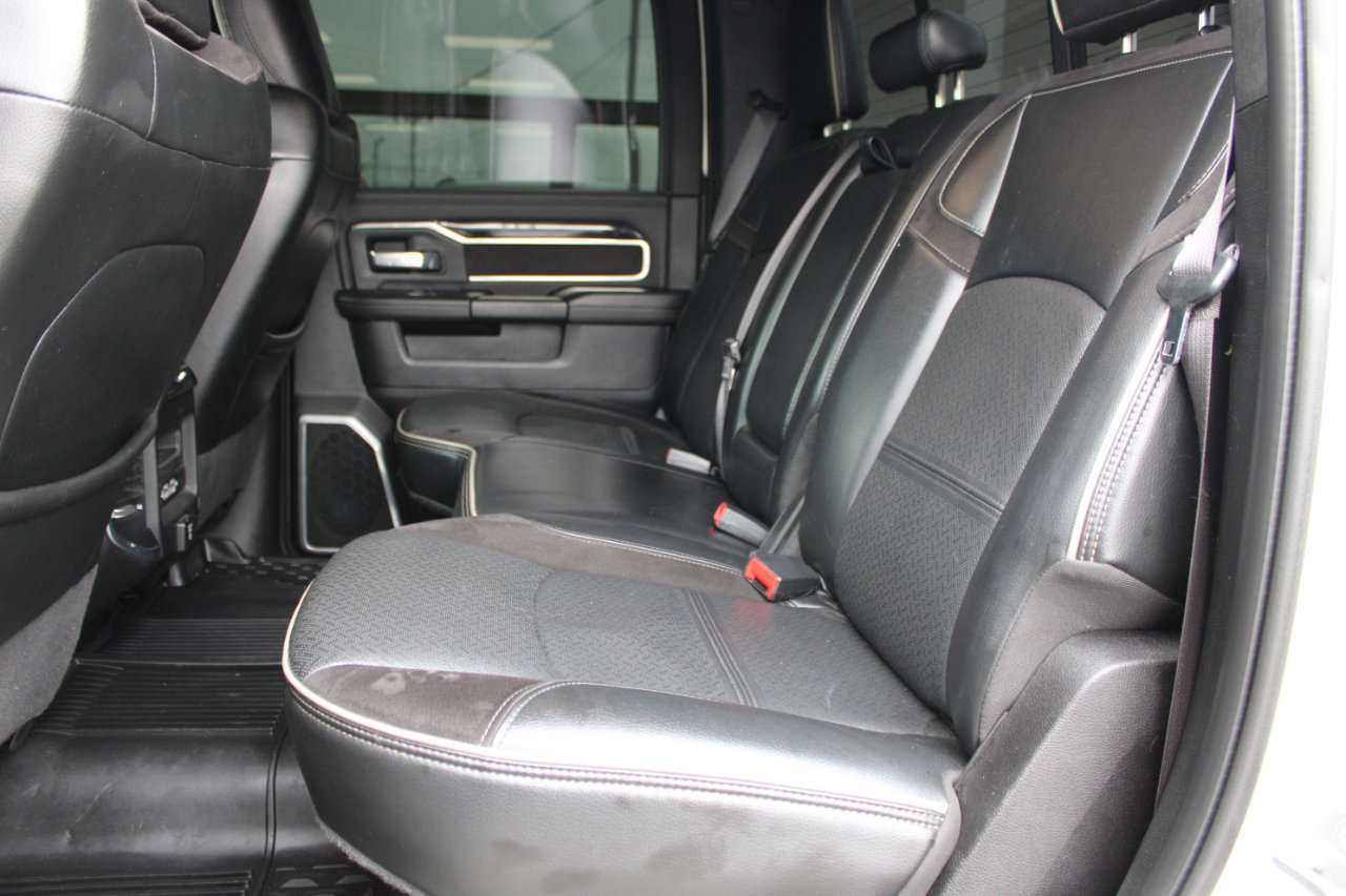 Used 2019 RAM 2500 Laramie w/ Night Edition image 36