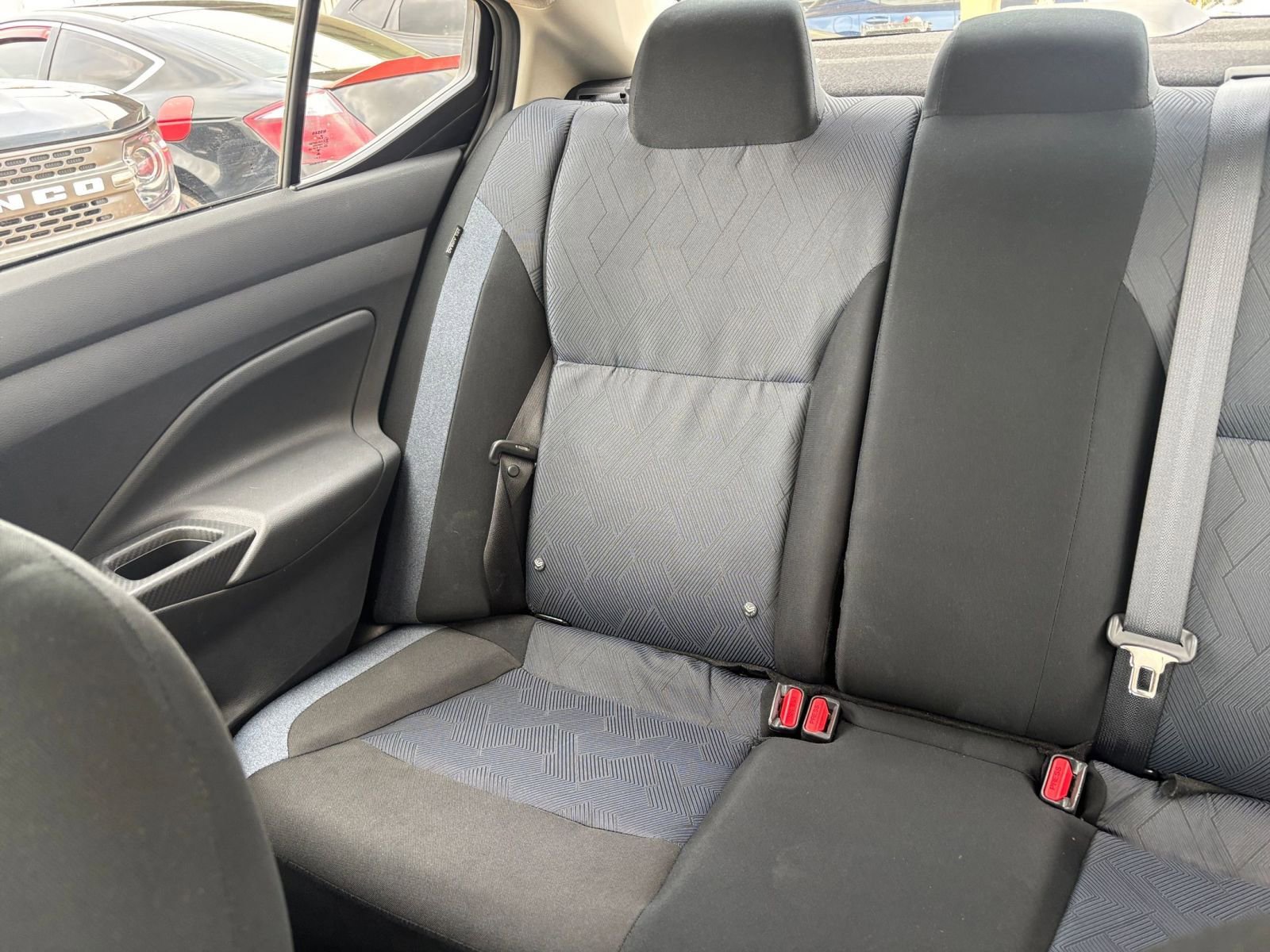 Used 2025 Nissan Versa SV image 37