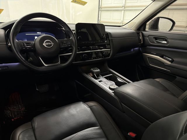 Certified 2024 Nissan Pathfinder Platinum w/ Cargo Package image 18