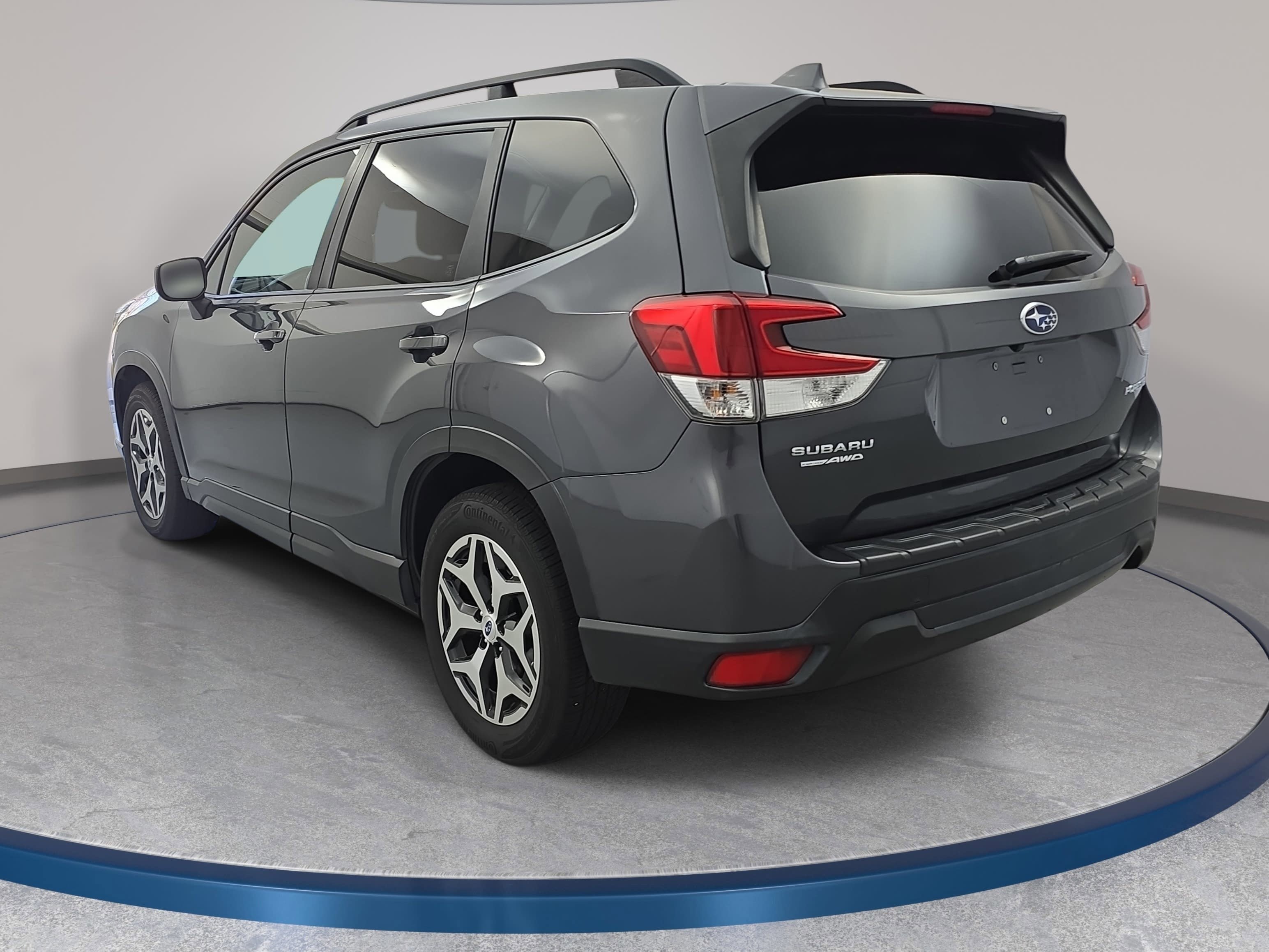 Used 2020 Subaru Forester Premium image 7