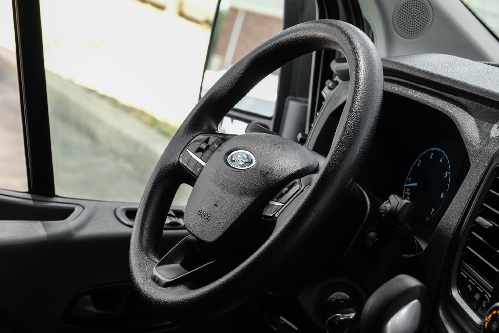 Used 2021 Ford Transit 250 Low Roof AWD image 10