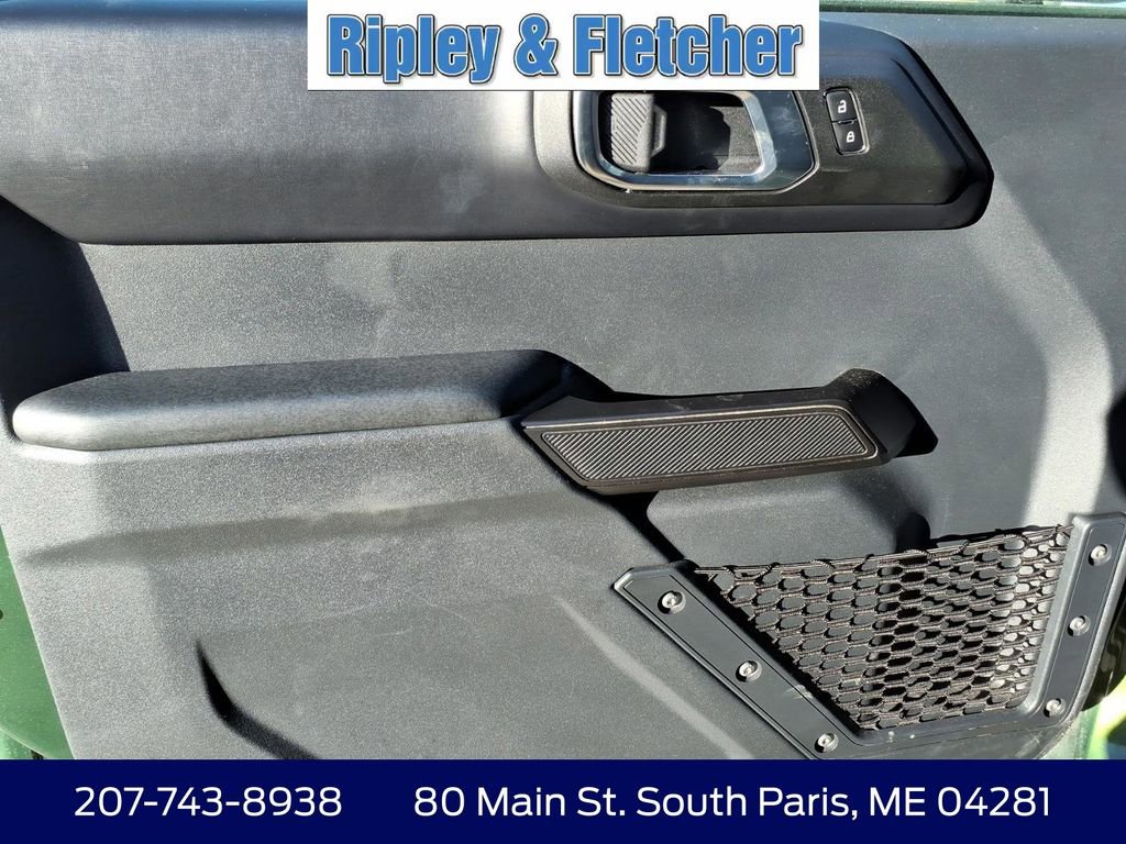 Used 2025 Ford Bronco Badlands image 10