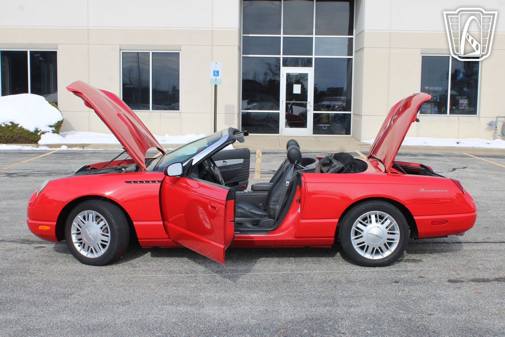 Used 2002 Ford Thunderbird RWD image 6
