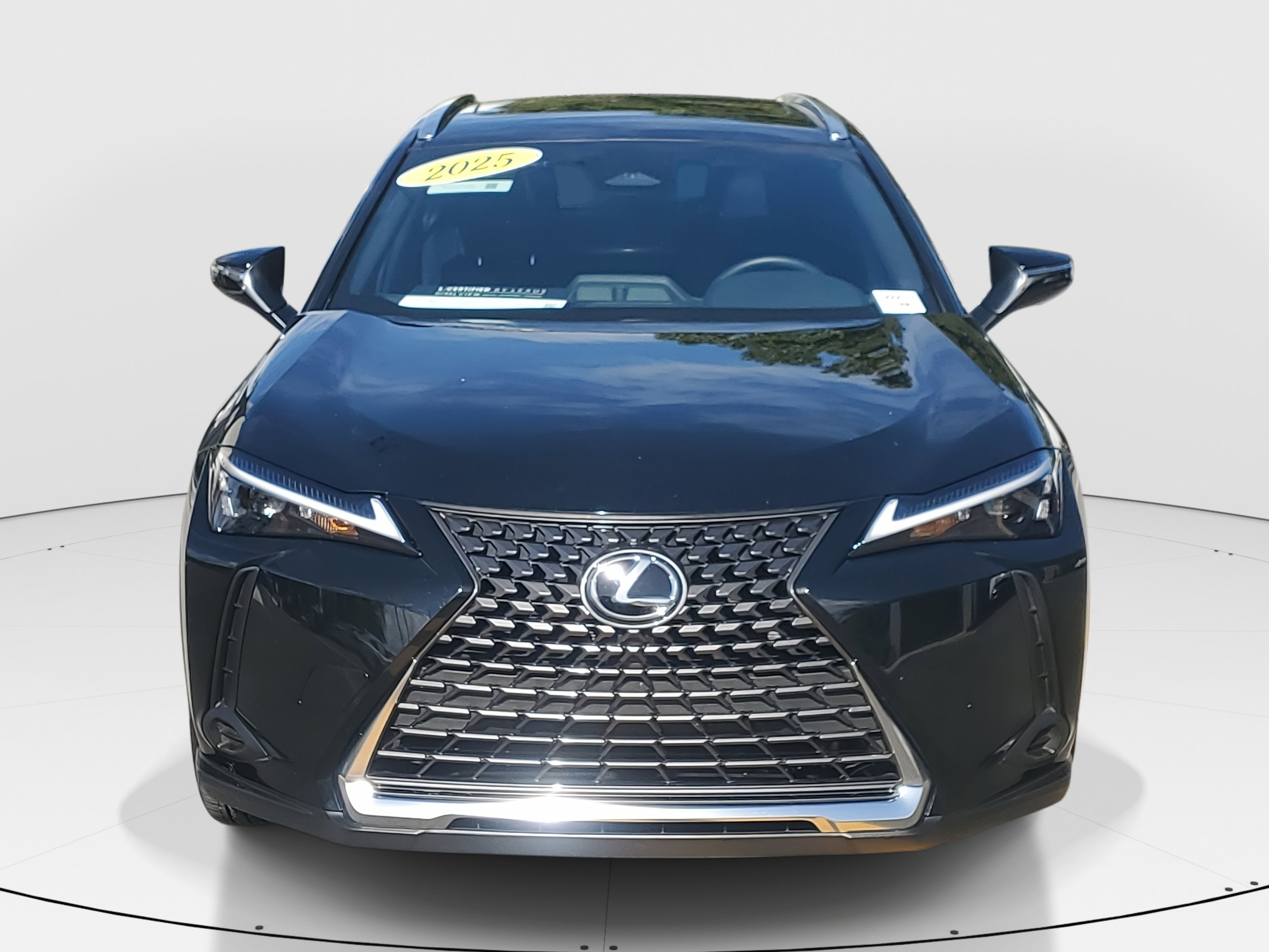 Used 2025 Lexus UX 300h FWD image 2