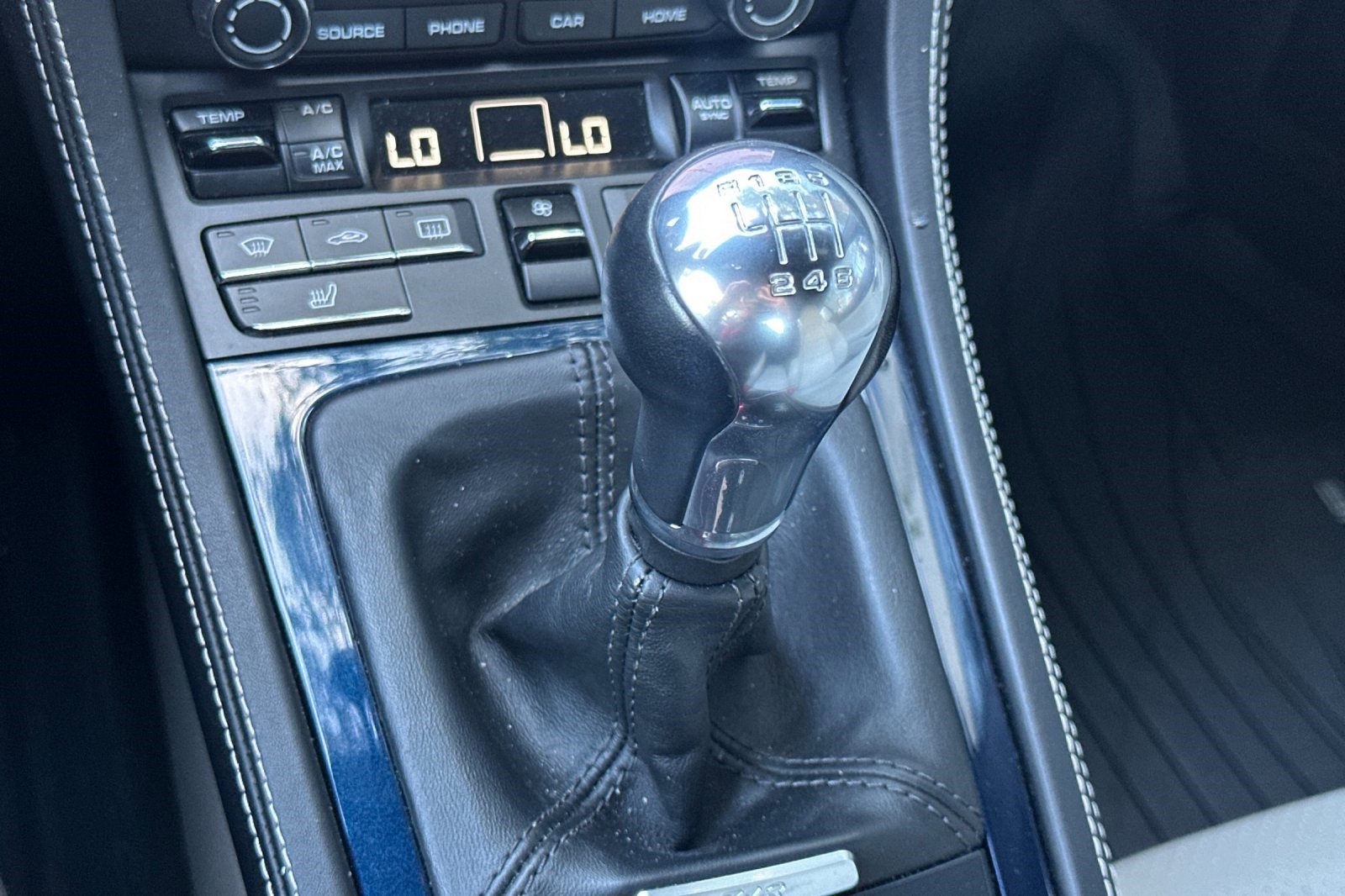 Used 2019 Porsche 718 Cayman S image 23