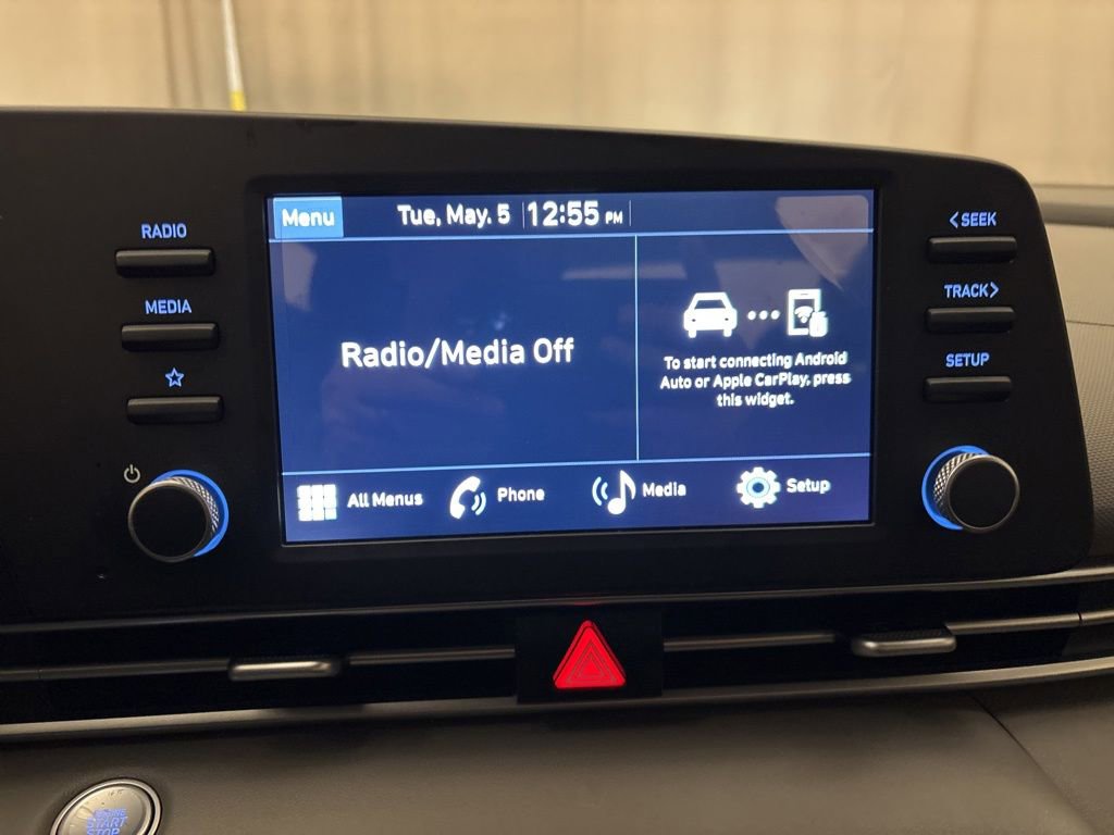 Certified 2026 Hyundai Elantra Sport FWD image 17