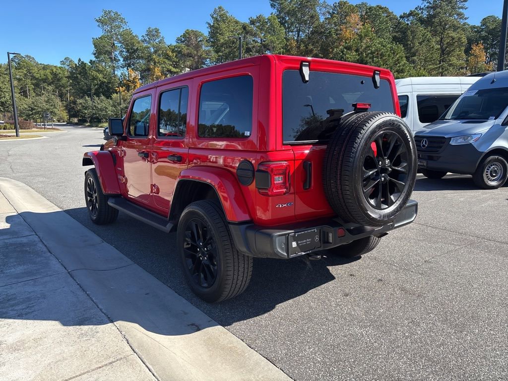 Used 2021 Jeep Wrangler Unlimited Sahara w/ Cold Weather Group AWD/4WD image 8