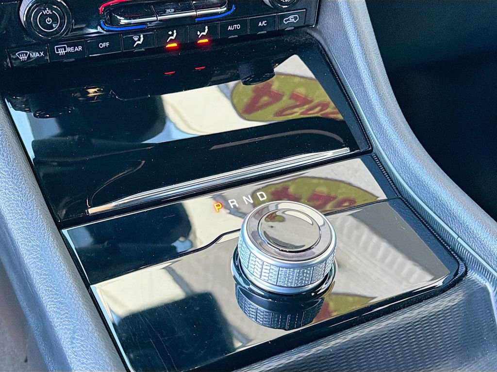 Used 2024 Jeep Grand Cherokee Limited image 31