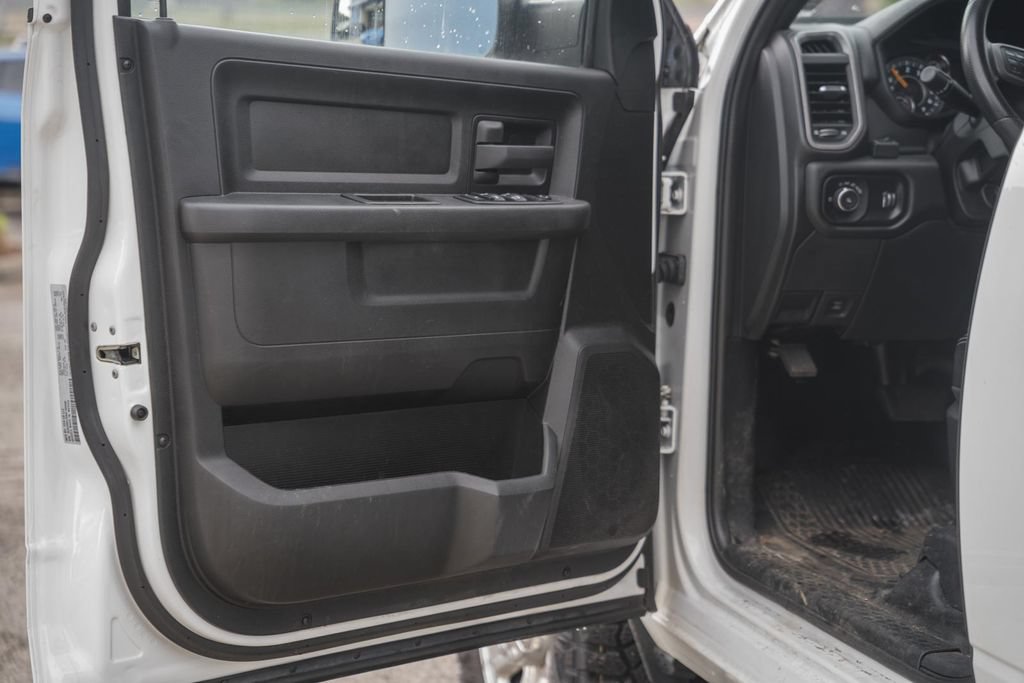 Used 2022 RAM 2500 Tradesman w/ Chrome Appearance Group AWD/4WD image 36