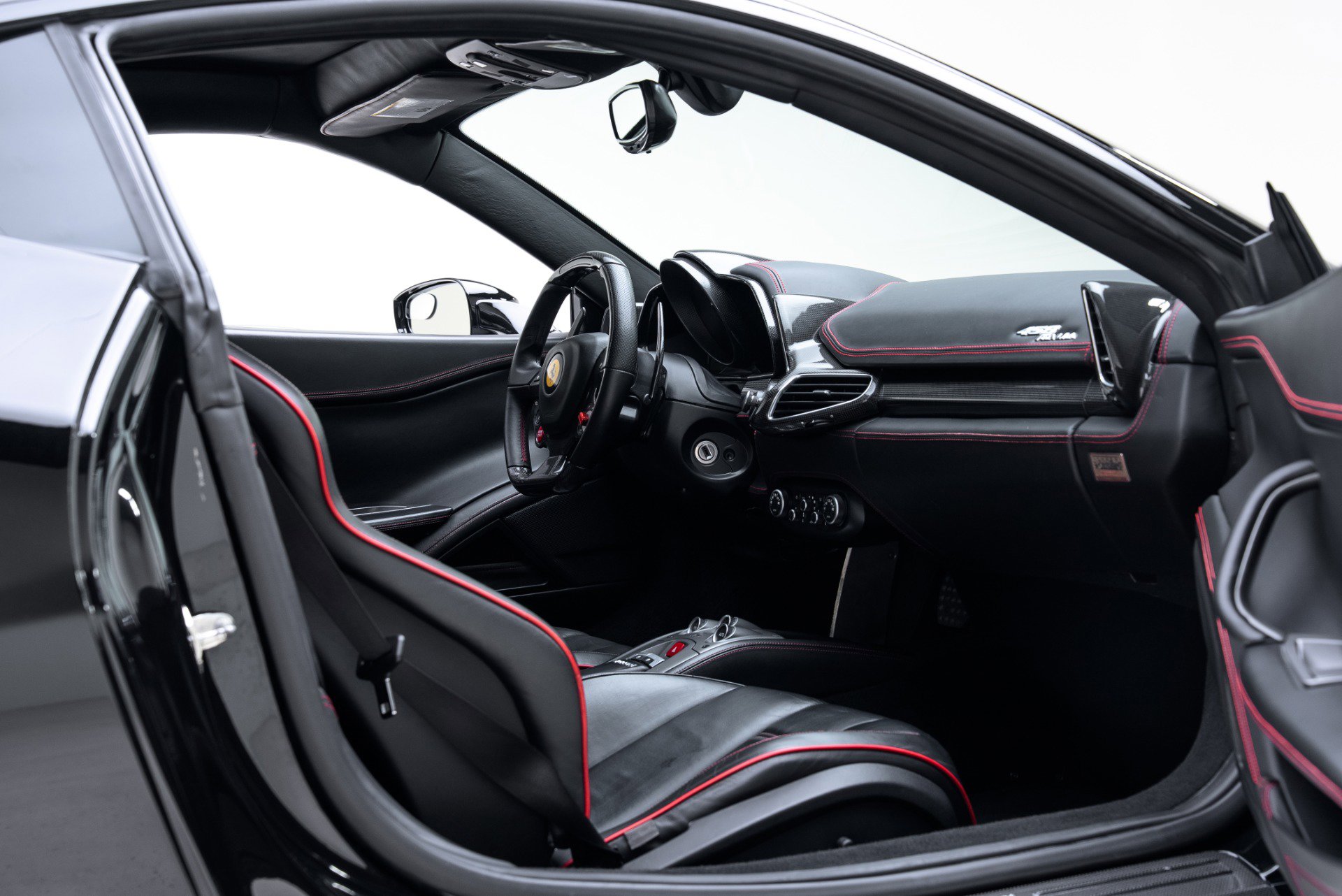 Used 2010 Ferrari 458 Italia Coupe image 35