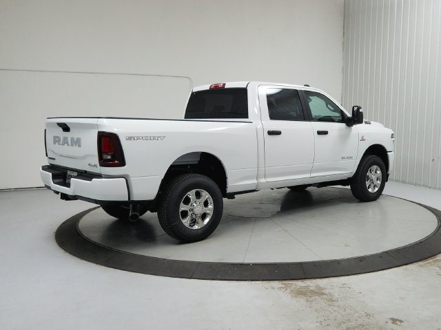 New 2026 RAM 2500 Big Horn AWD/4WD image 8