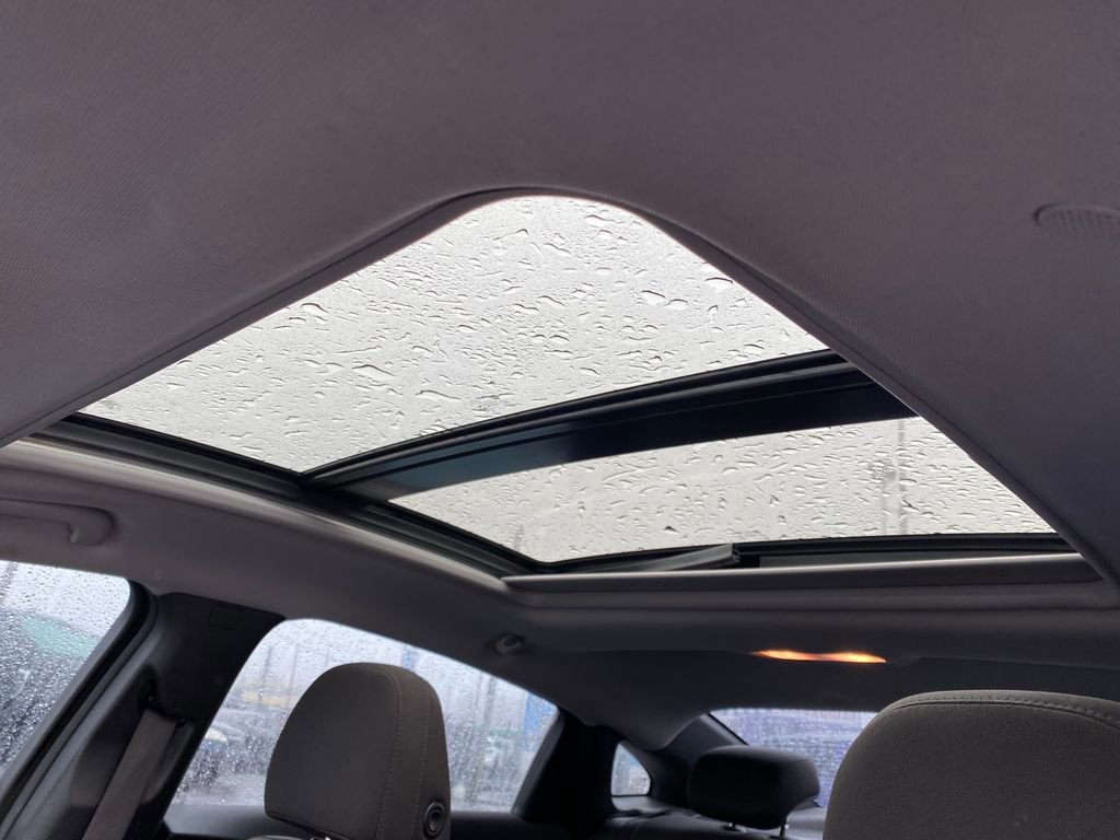 Used 2021 Chevrolet Malibu LT image 10