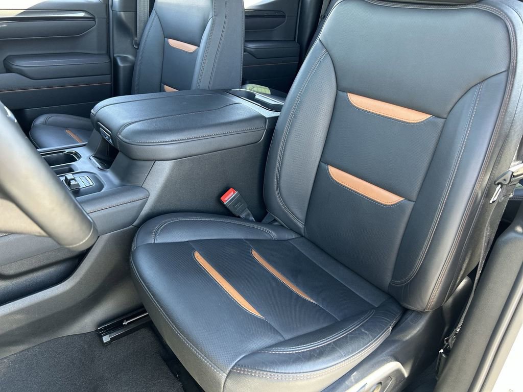 Used 2026 GMC Sierra 1500 AT4 w/ Technology Package AWD/4WD image 19