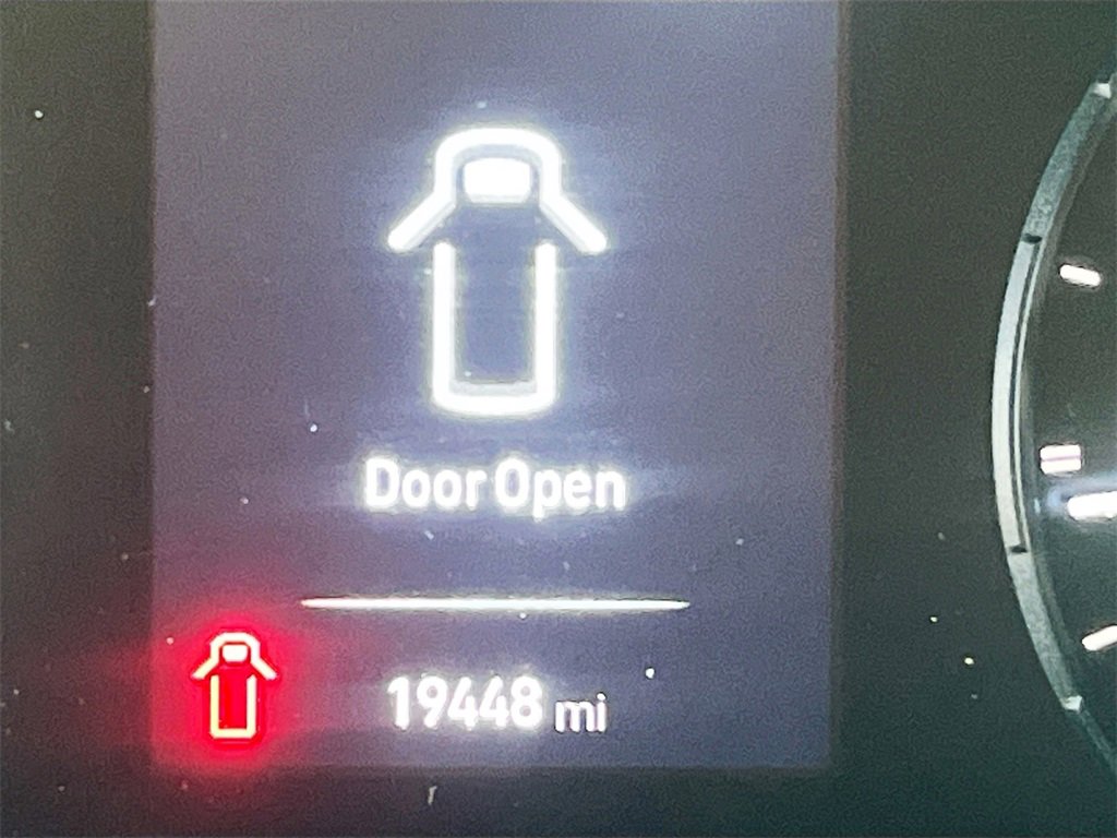 Used 2024 RAM ProMaster 2500 w/ Safety Group image 12