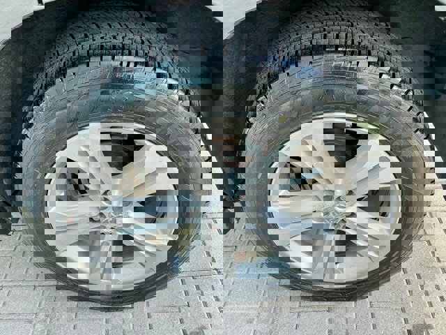 Used 2013 Toyota Highlander Limited image 14