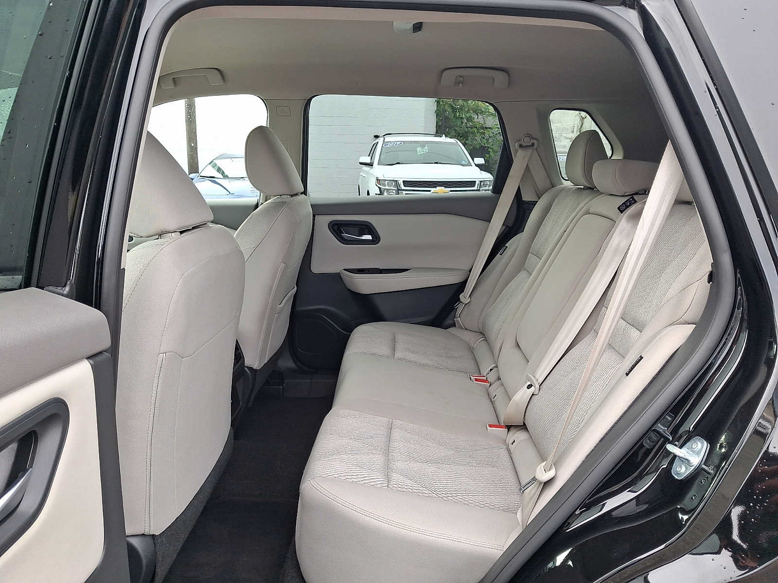 Used 2025 Nissan Rogue SV AWD/4WD image 10