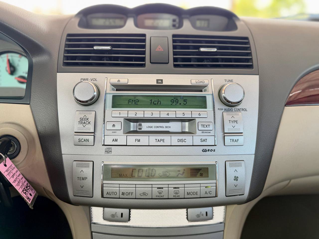 Used 2004 Toyota Solara SLE FWD image 16