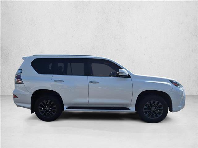 Used 2021 Lexus GX 460 Premium w/ Premium Package AWD/4WD image 4