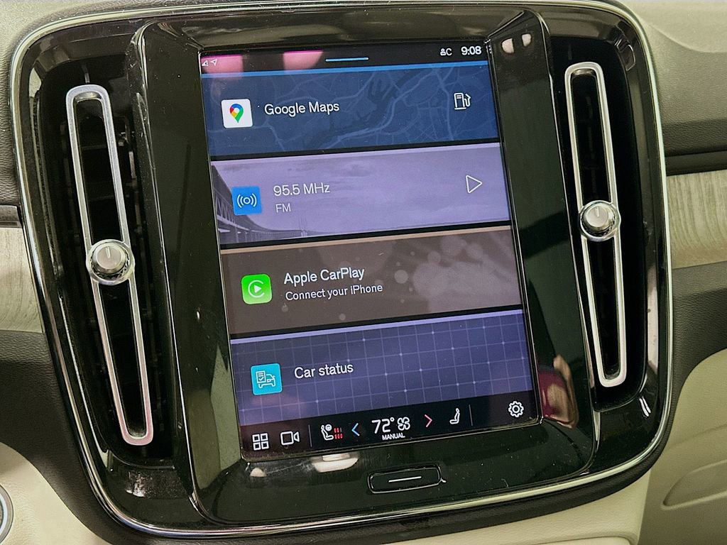 Used 2023 Volvo XC40 B5 Ultimate w/ Protection Package Premier image 21