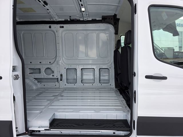 New 2026 Ford Transit 250 148 Medium Roof image 37