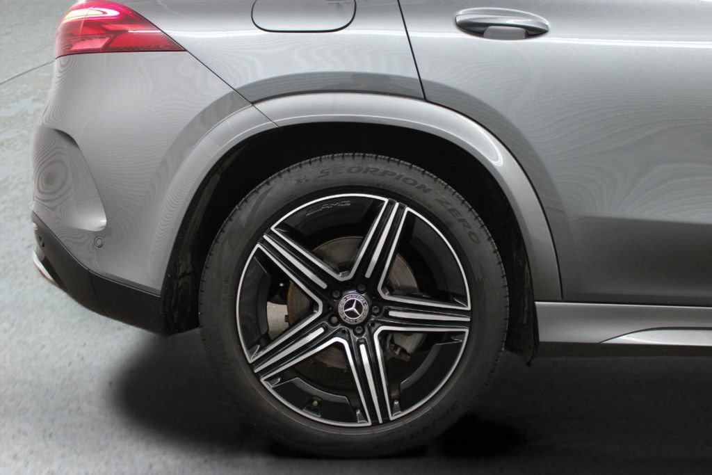 Used 2024 Mercedes-Benz GLE 450 4MATIC image 12