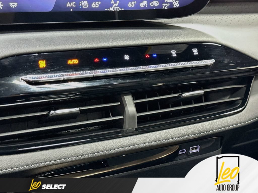 Used 2025 Buick Enclave Avenir w/ Super Cruise Package AWD/4WD image 19