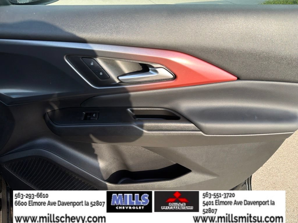 Used 2024 Chevrolet Equinox EV RS FWD image 26