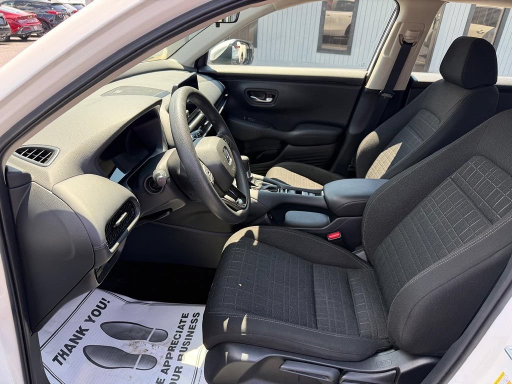 Used 2025 Honda HR-V LX image 13