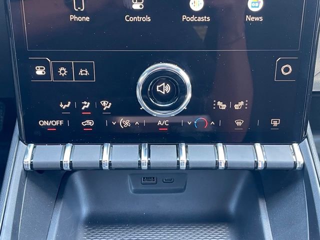 New 2025 GMC Terrain Elevation image 11