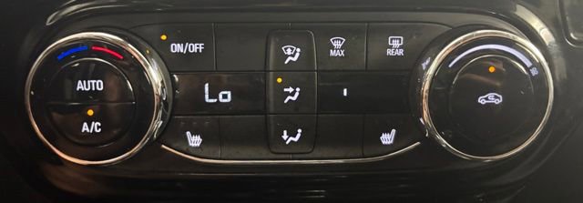 Used 2025 Chevrolet Trax LT w/ Driver Confidence Package FWD image 29
