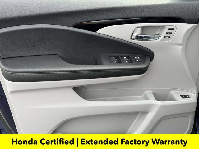 Certified 2022 Honda Pilot Touring image 6