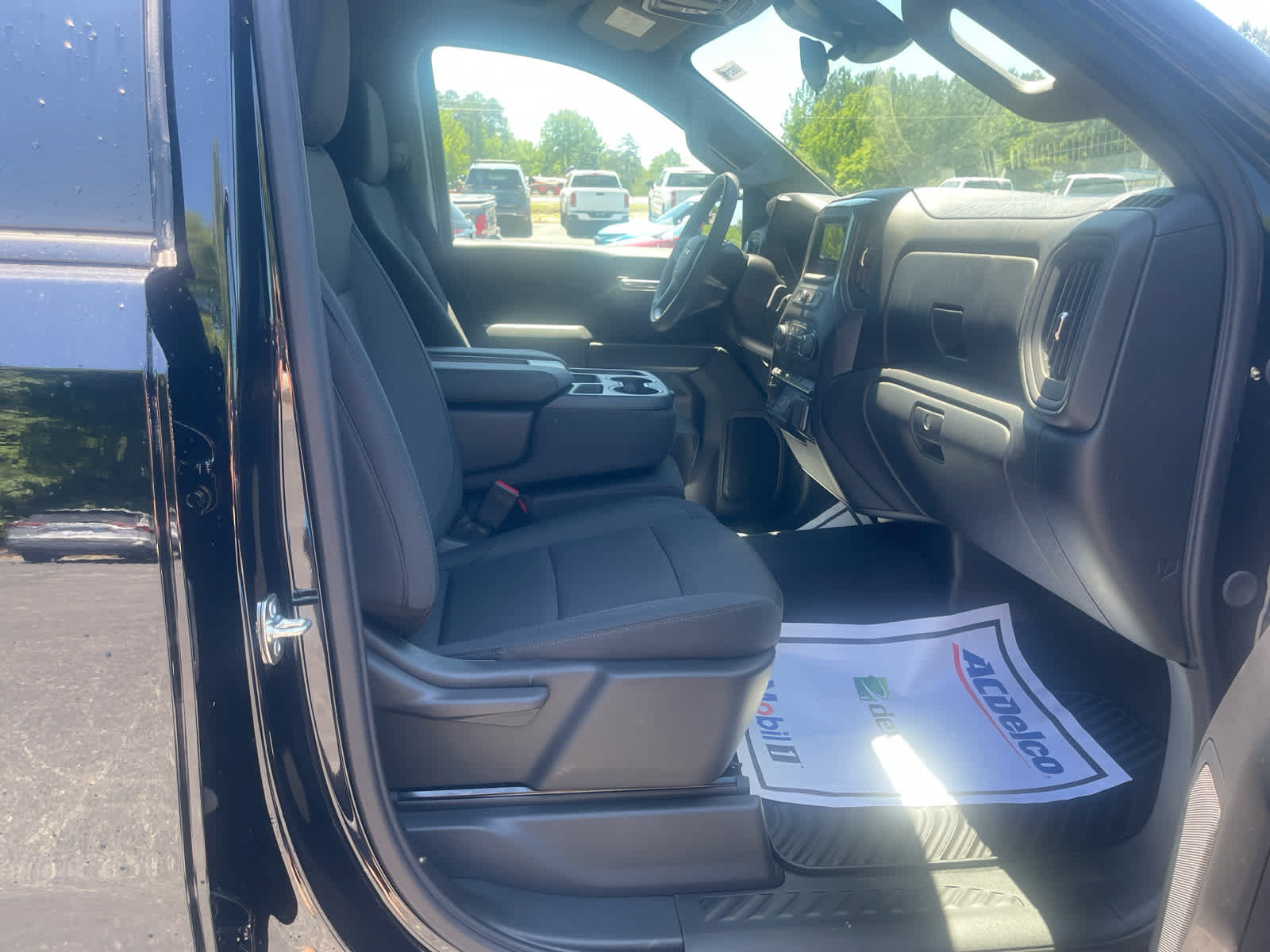 New 2026 Chevrolet Silverado 1500 Custom AWD/4WD image 30
