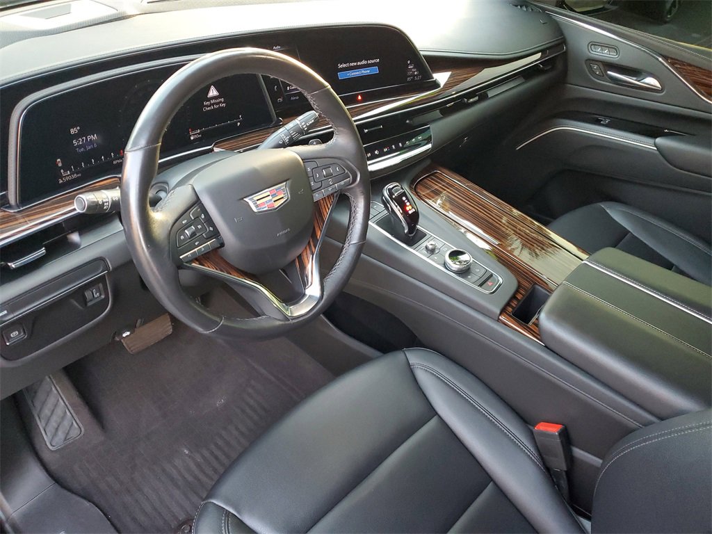 Used 2024 Cadillac Escalade ESV Luxury image 15