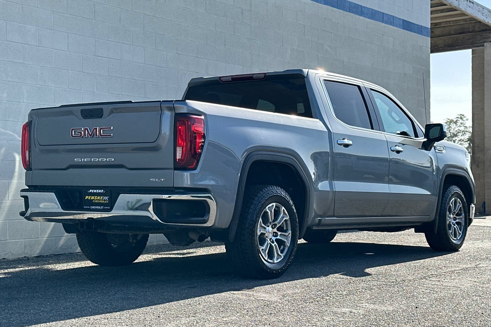 Certified 2024 GMC Sierra 1500 SLT RWD image 4