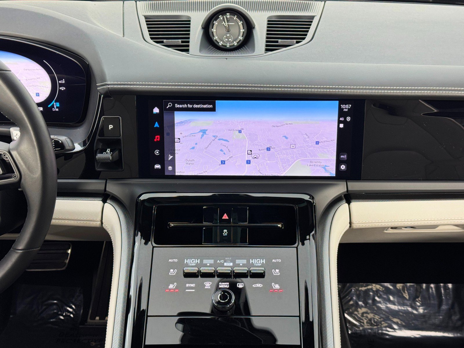 Used 2025 Porsche Panamera 4S w/ Premium Package image 24