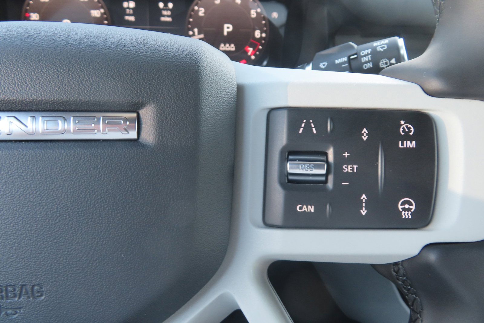 New 2024 Land Rover Defender 110 S image 30